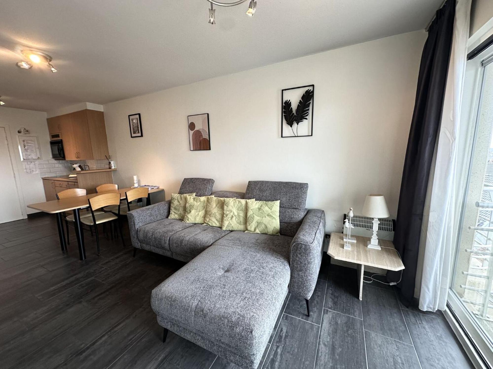 Sunny With Sea-views Appartement *
